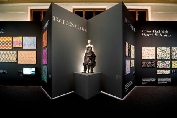 Mila Wall fashion exhibition black walls